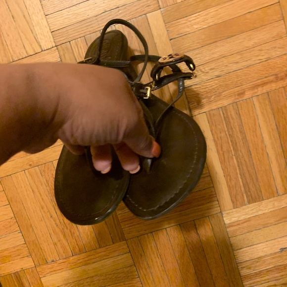 Tory Burch Ali-Aneka Leather Thong Sandal Size 9 - Picture 2 of 4